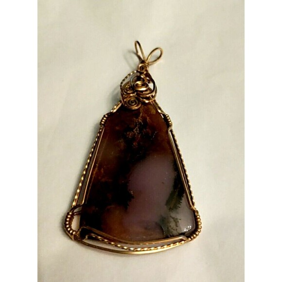 Natural Stone Pendant In 14-16K Wire 2.25" Long 1" Wide - Picture 2 of 5